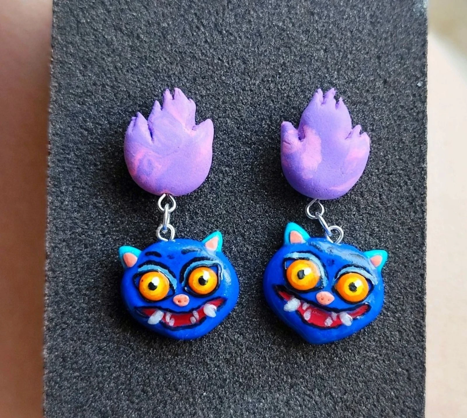 Kpop Demon Hunters Pendientes Derpy